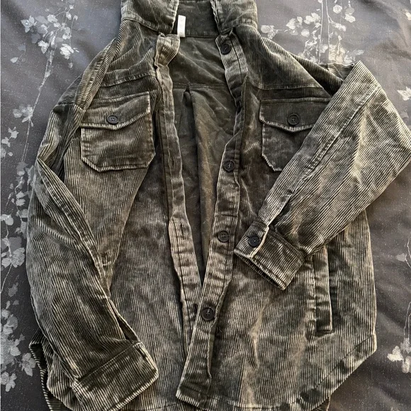 Zenana Outfitters Olive Corduroy Jacket Size Small - Picture 1 of 3